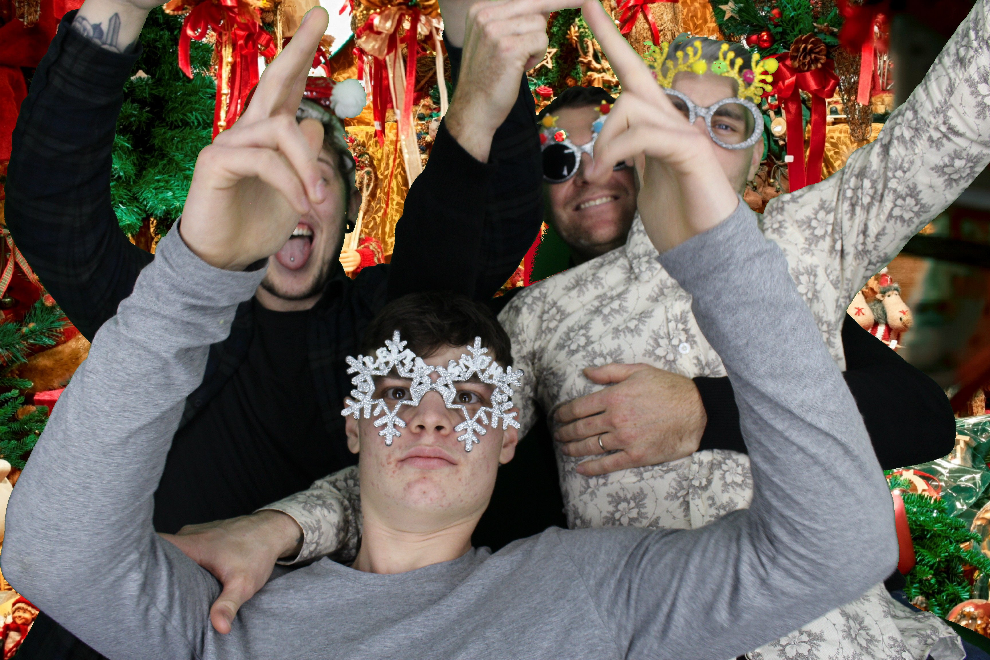 Aster Christmas Party  | View more photos from the event at gallery.myphotoboothexperience.co.uk/u/MyPhotoBoothExperienceLtd/Aster-Christmas-Party
